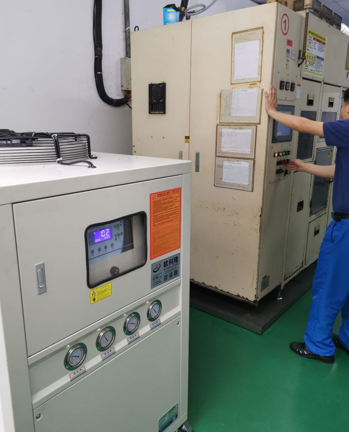 超声波清洗机冷水机配套案例